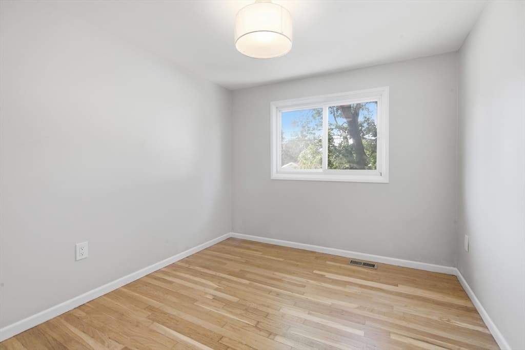 1 Belnap Rd, Boston MA 02136 photo 22