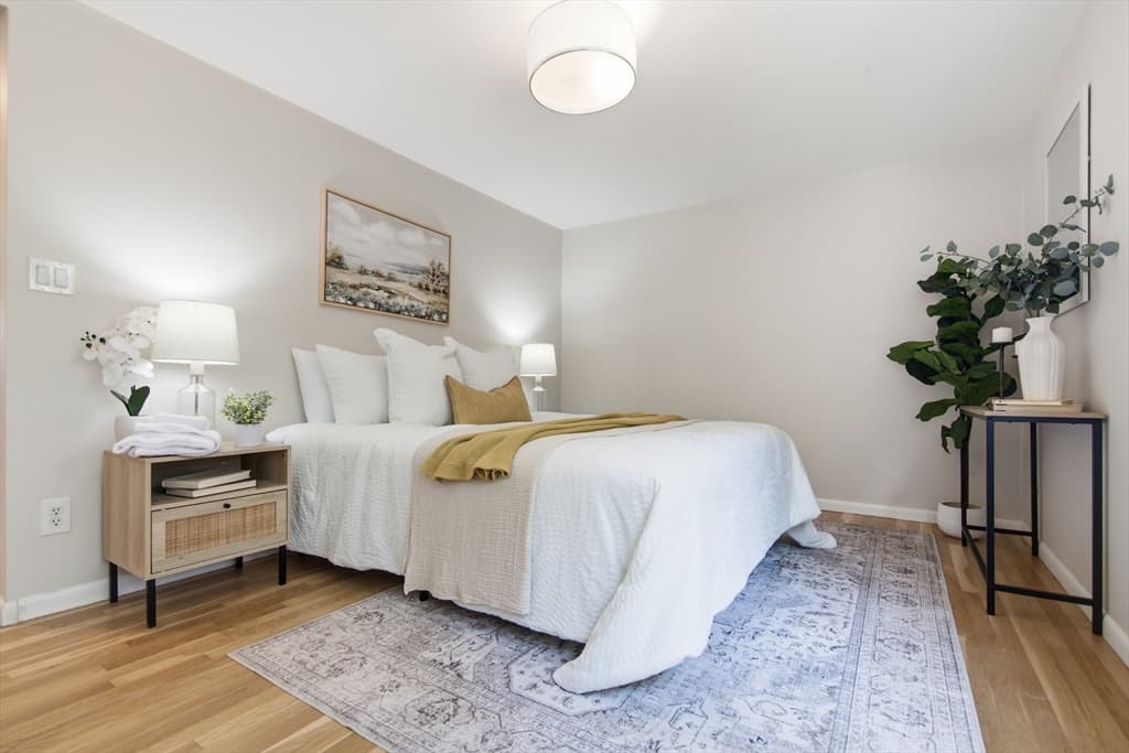 1 Belnap Rd, Boston MA 02136 photo 14
