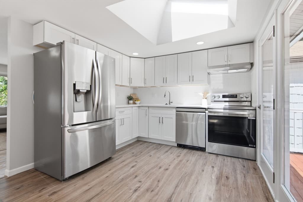 1 Belnap Rd, Boston MA 02136 photo 8