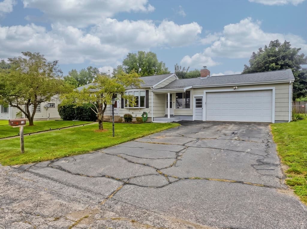 14 Bliss Rd, Bellingham MA 02019 photo 3