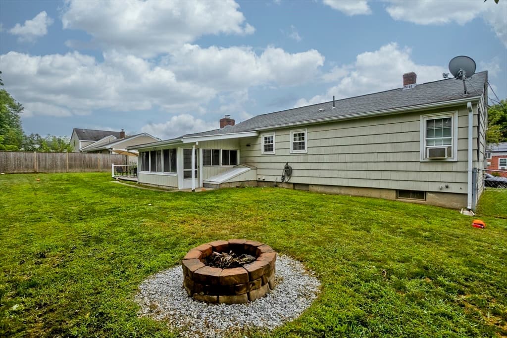 14 Bliss Rd, Bellingham MA 02019 photo 32