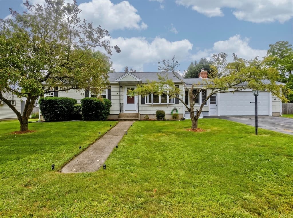 14 Bliss Rd, Bellingham MA 02019
