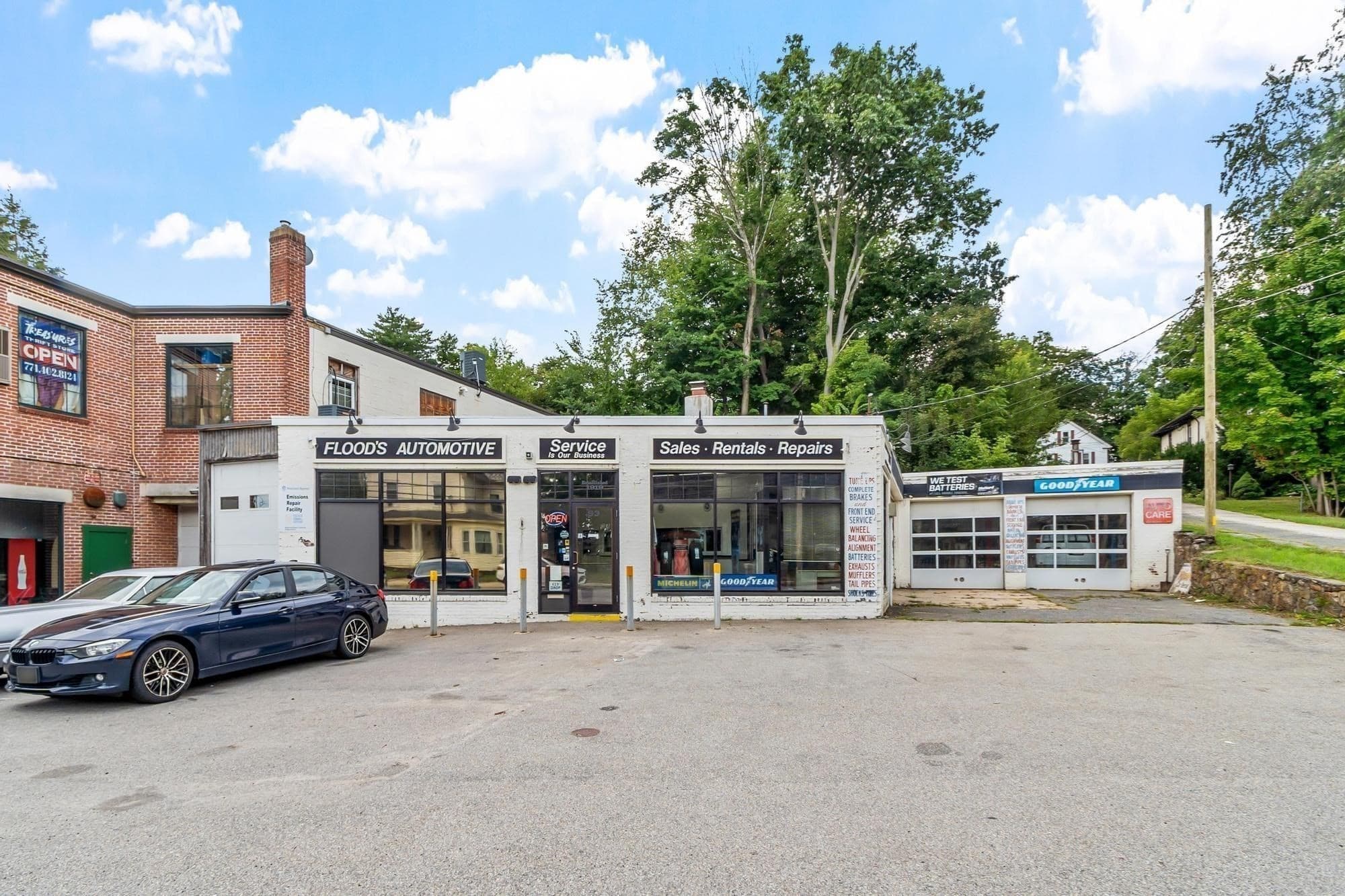 Commercial Sale at 93 Hamilton St, Southbridge MA 01550, photo 4 of 24