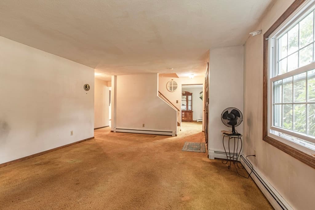 27 Sylvanus Wood Ln, Woburn MA 01801 photo 4