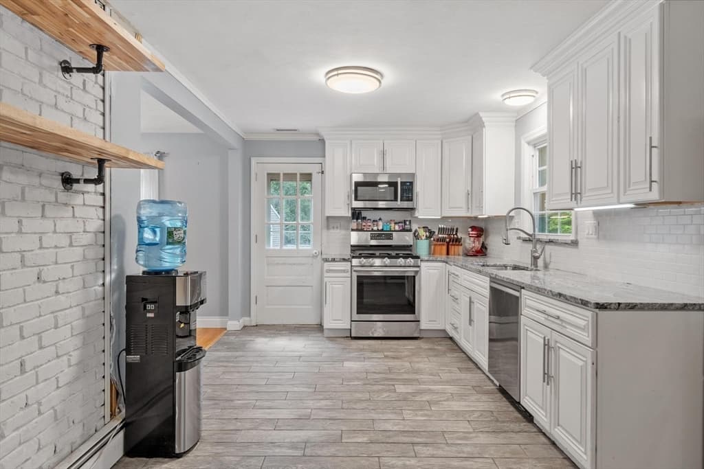 456 Summer, North Andover MA 01845 photo 6