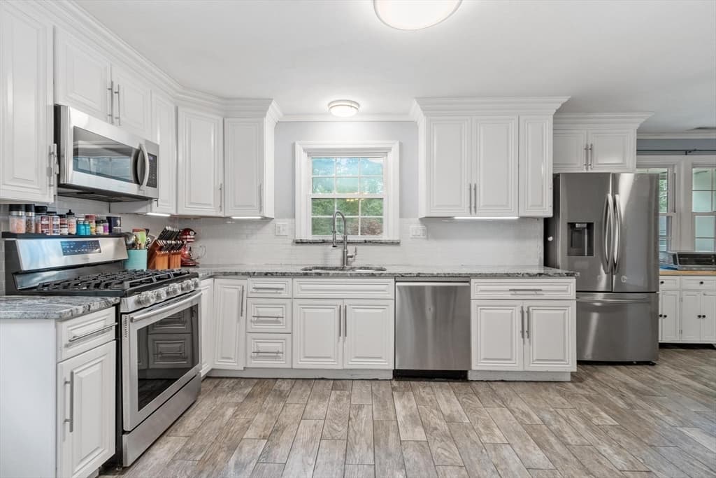 456 Summer, North Andover MA 01845 photo 3