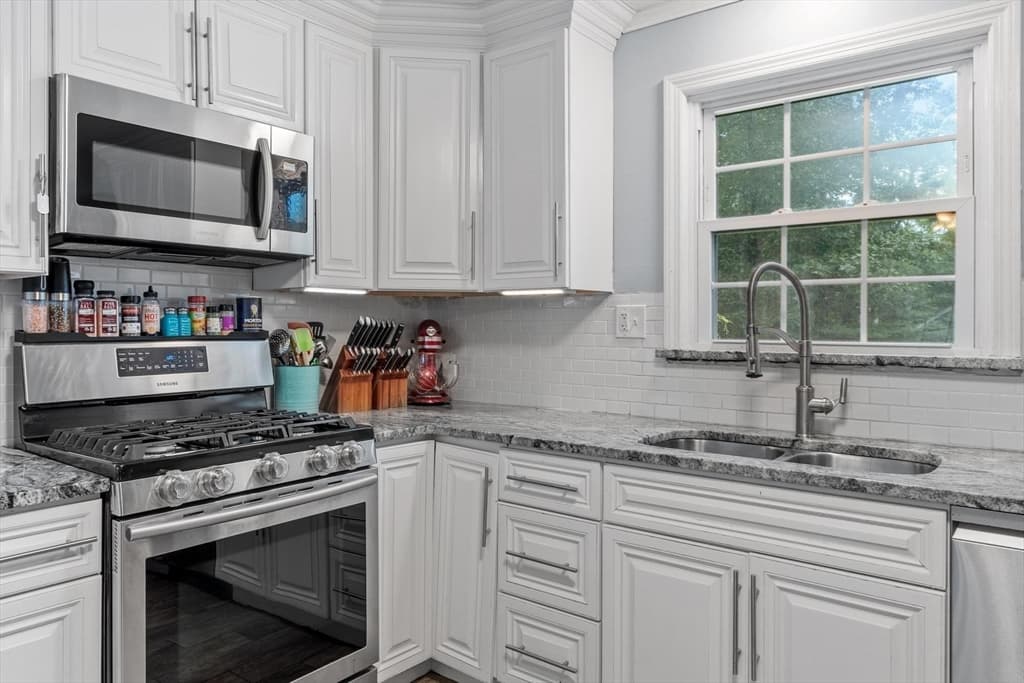 456 Summer, North Andover MA 01845 photo 5