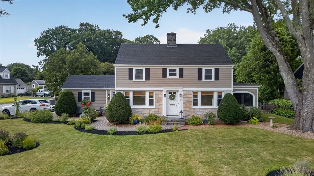 21 Ashland St, Nashua NH 03064