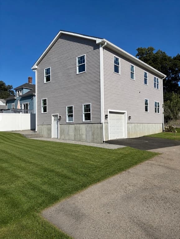 45 County St, Blackstone MA 01504 photo 3