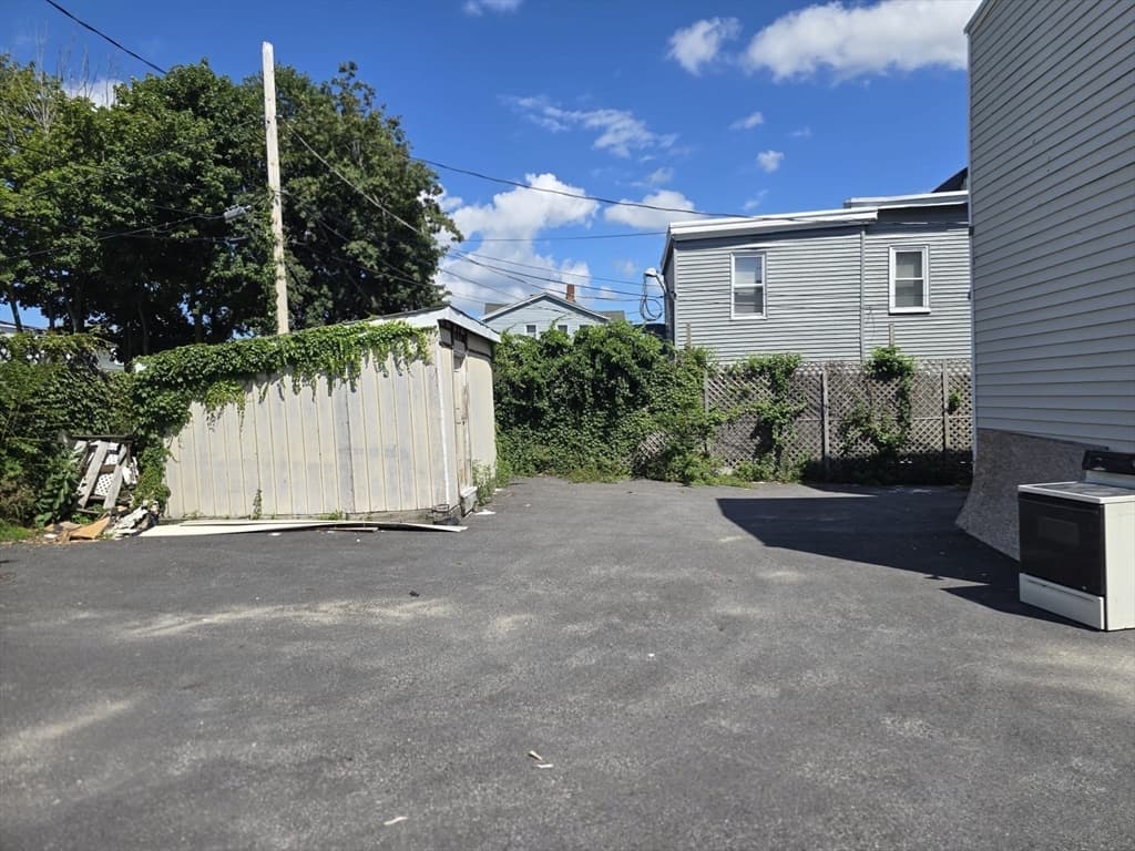 158 Austin St, Worcester MA 01609 photo 9