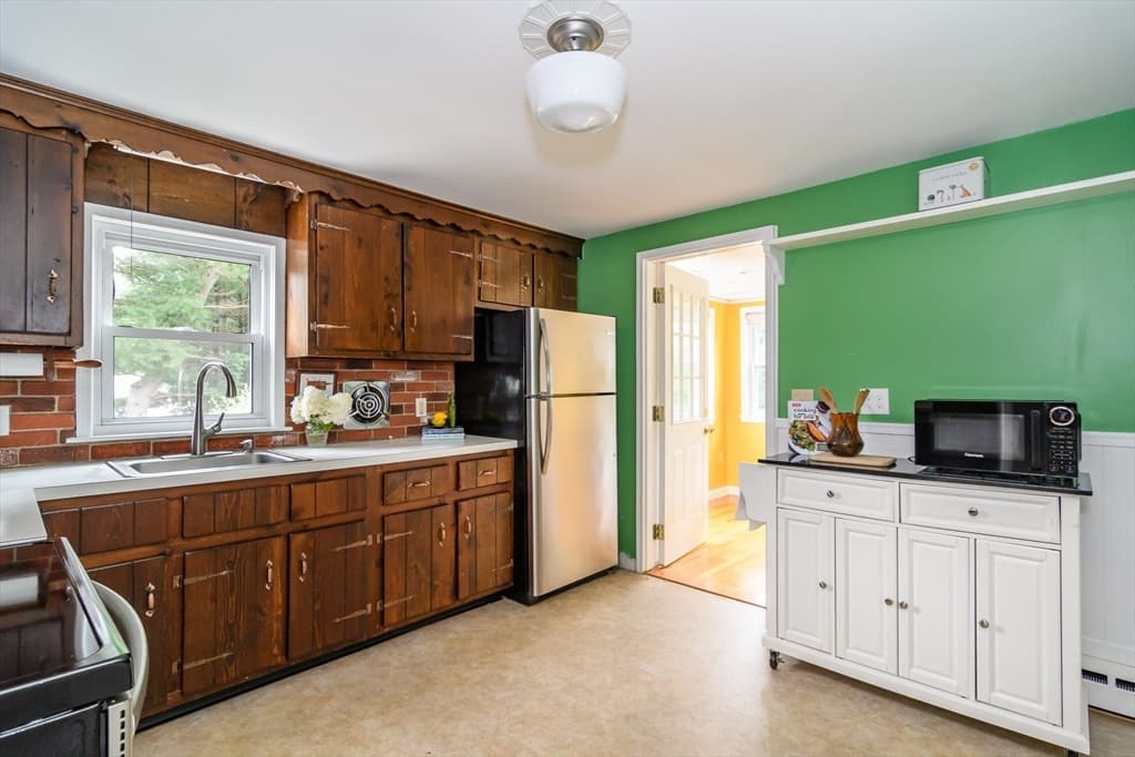 118 Brickel Rd, Stoughton MA 02072 photo 8