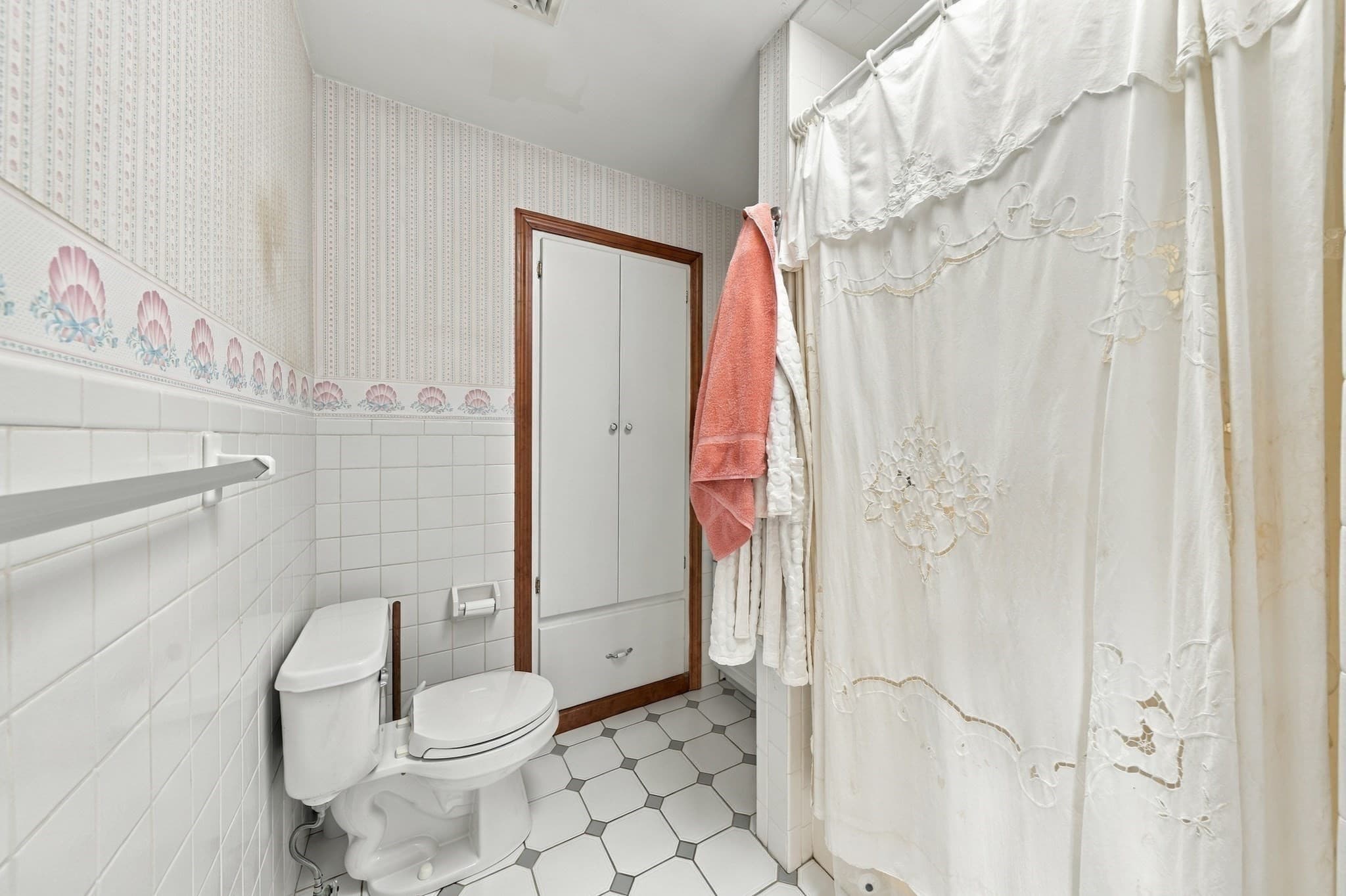 Single Family Residence at 124 Felton St., New Bedford MA 02745, New Bedford, photo 20 of 21