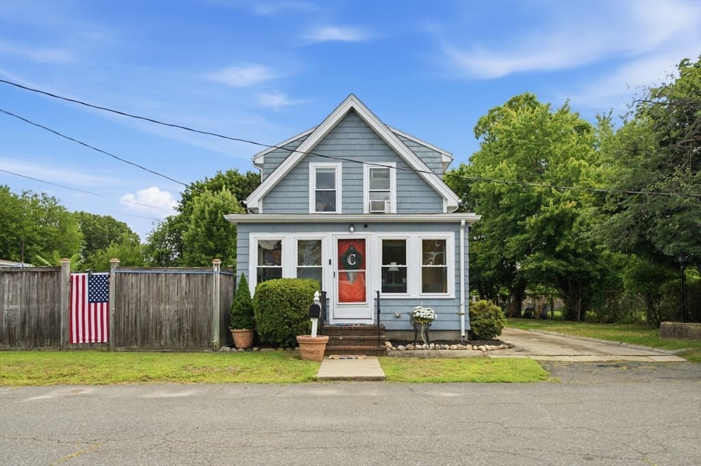 20 Moray St, Lynn MA 01904 photo 2