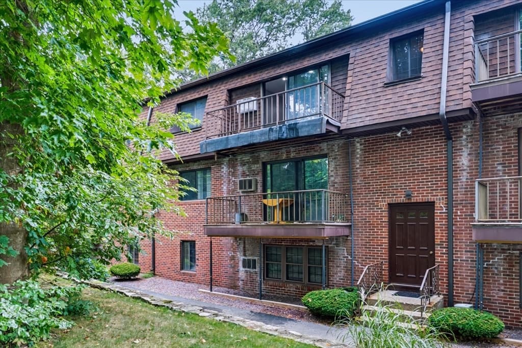 45 West St # C4, Randolph MA 02368 photo 5