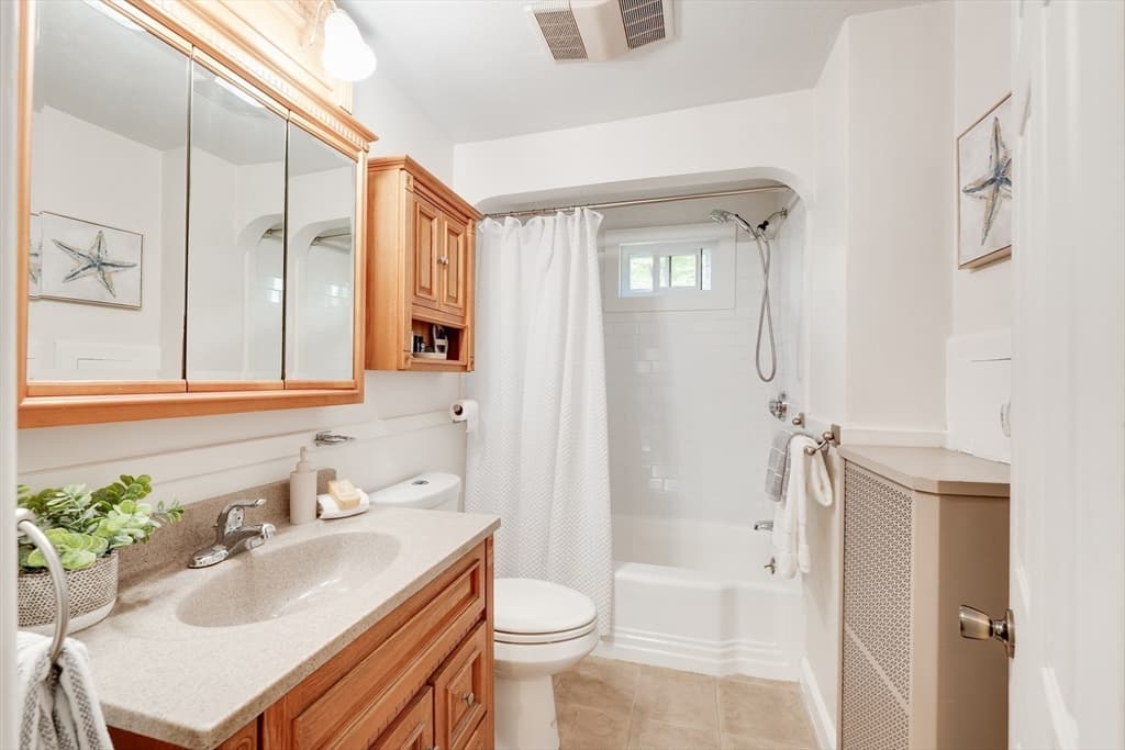 41 Park St, Agawam MA 01030 photo 16
