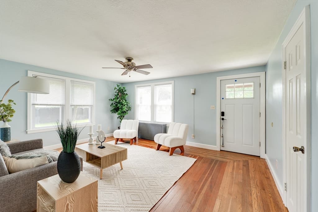 41 Park St, Agawam MA 01030 photo 10