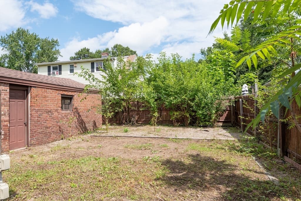 41 Park St, Agawam MA 01030 photo 37