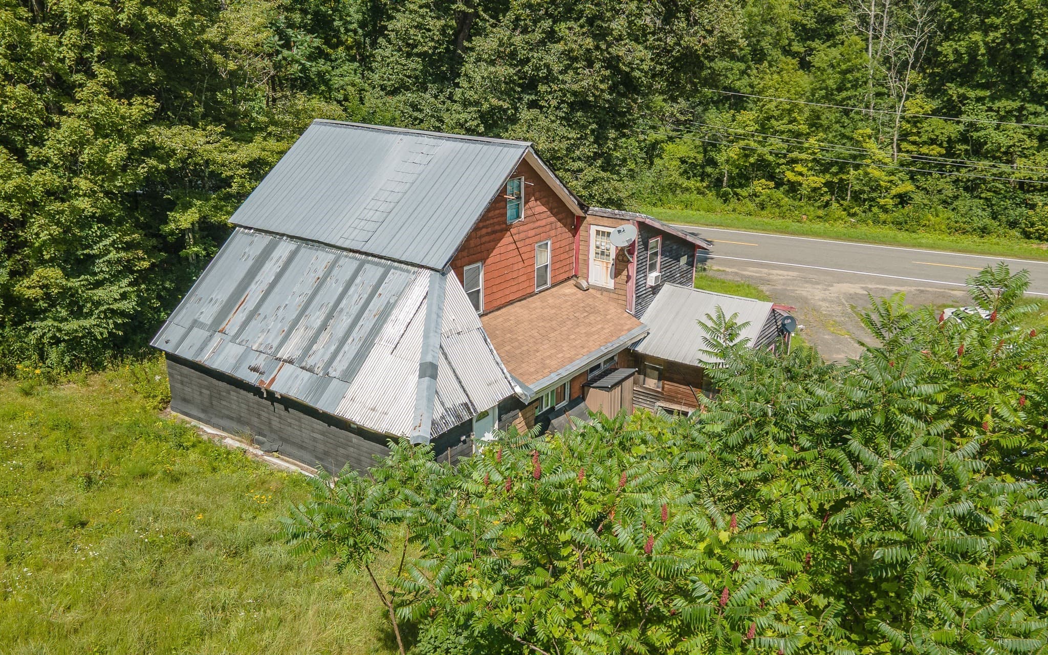 Single Family Residence at 364 Jacksonville Rd, Colrain MA 01340, photo 5 of 38