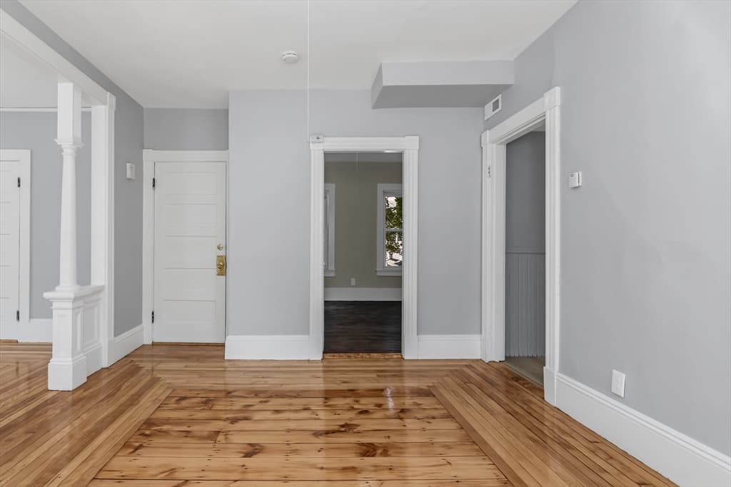 31-33 Bourne Street, Lowell MA 01852 photo 27