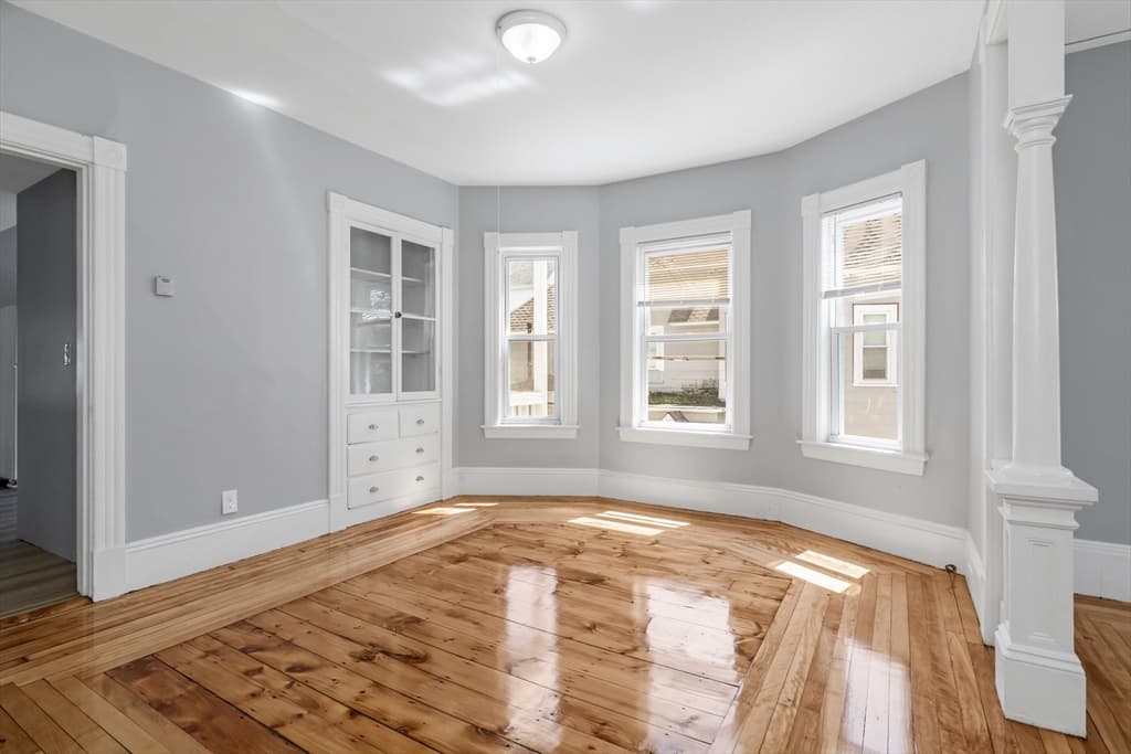 31-33 Bourne Street, Lowell MA 01852 photo 26