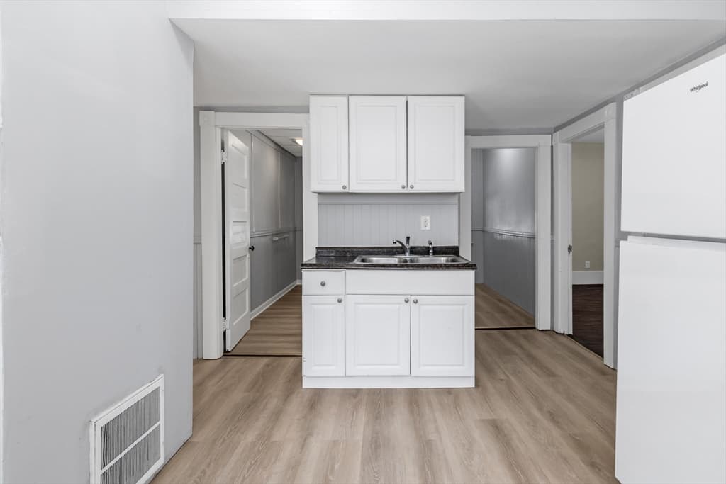 31-33 Bourne Street, Lowell MA 01852 photo 31