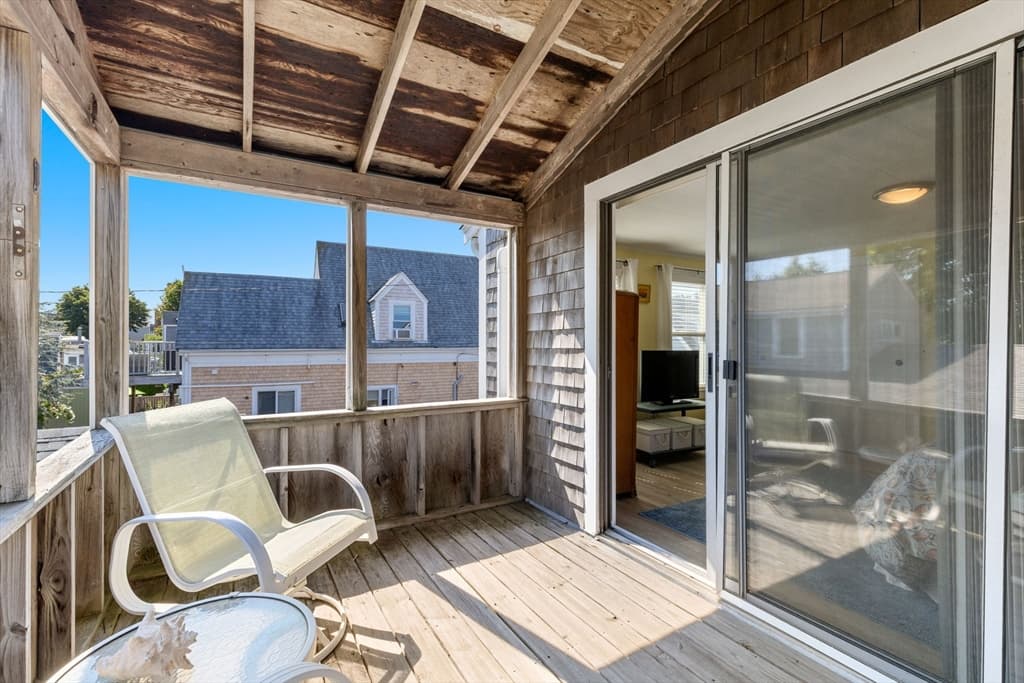 39 Pleasant Street, Provincetown MA 02657 photo 16