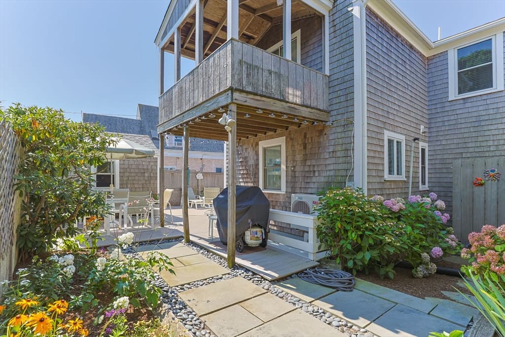 39 Pleasant Street, Provincetown MA 02657 photo 25