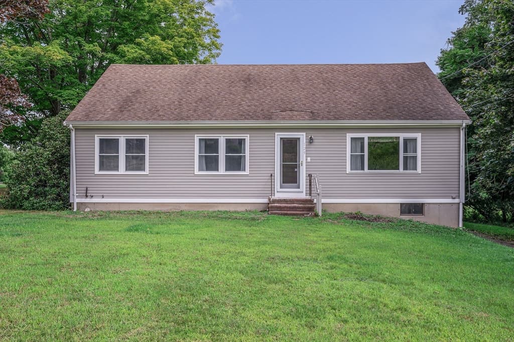 129 Forest St, Haverhill MA 01832 photo 3