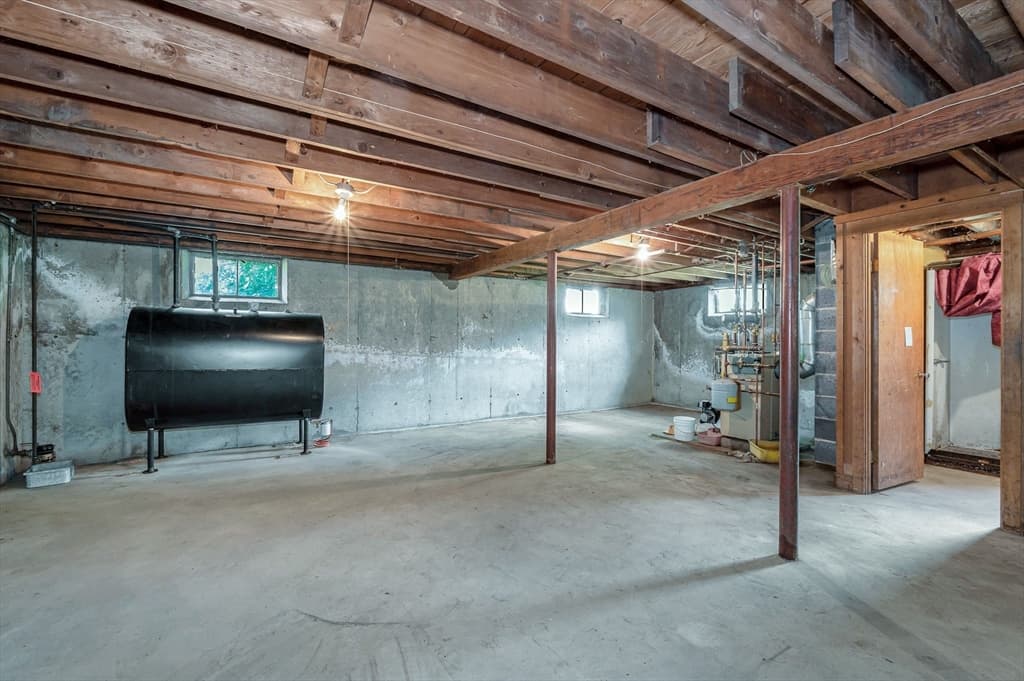 129 Forest St, Haverhill MA 01832 photo 39