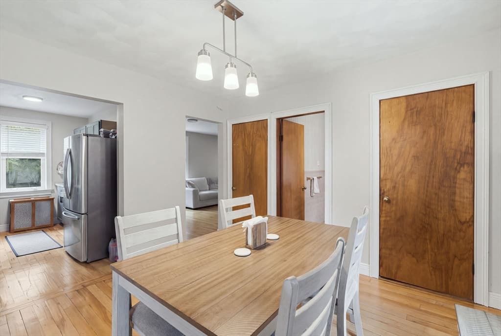 16 Beechcrest St, Warwick RI 02888 photo 9