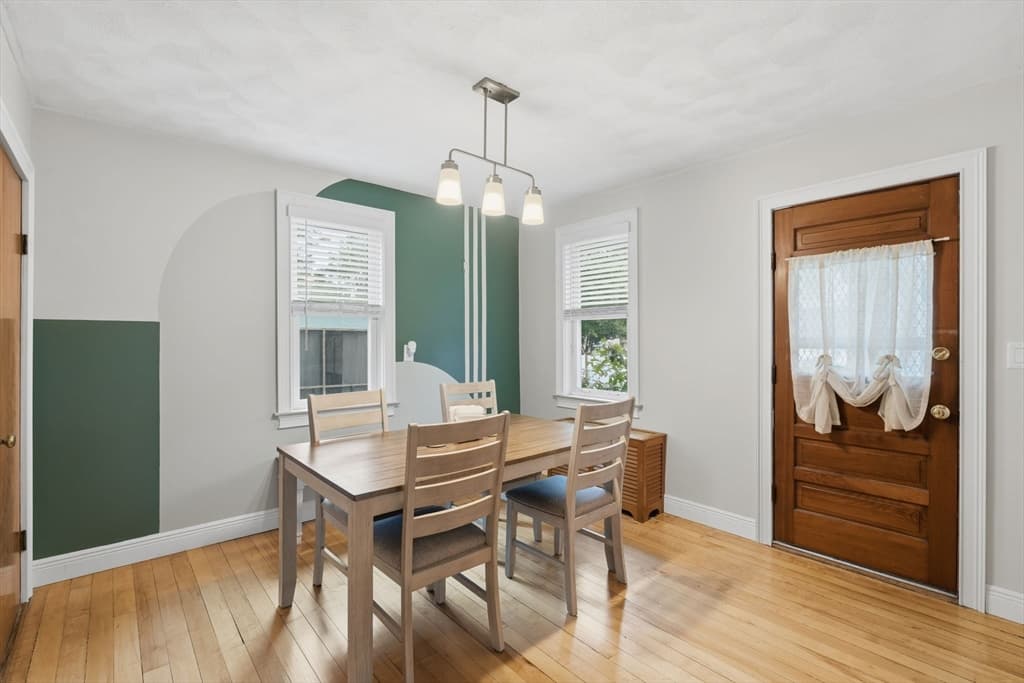 16 Beechcrest St, Warwick RI 02888 photo 8