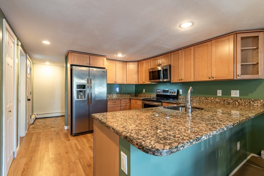 2 Senee Ct # 2, Amesbury MA 01913