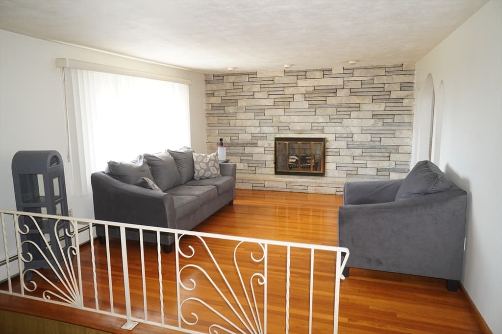 92 Newman St, Revere MA 02151 photo 4