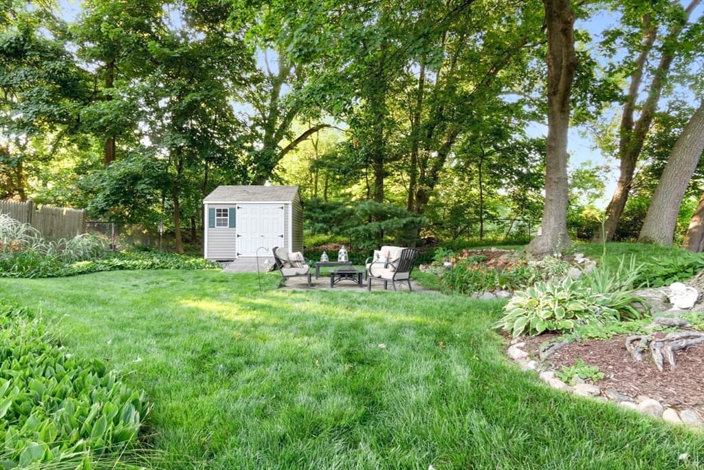 176 Colon St, Beverly MA 01915 photo 24