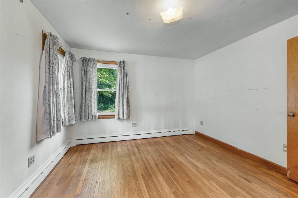129 Forest St, Haverhill MA 01832 photo 20