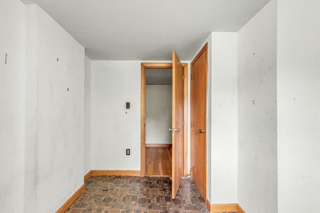 129 Forest St, Haverhill MA 01832 photo 34