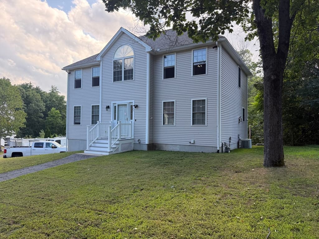 25 Winston Cir, Haverhill MA 01830 photo 2
