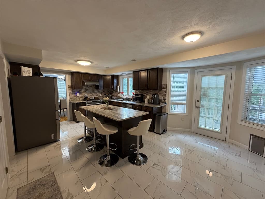 25 Winston Cir, Haverhill MA 01830 photo 10