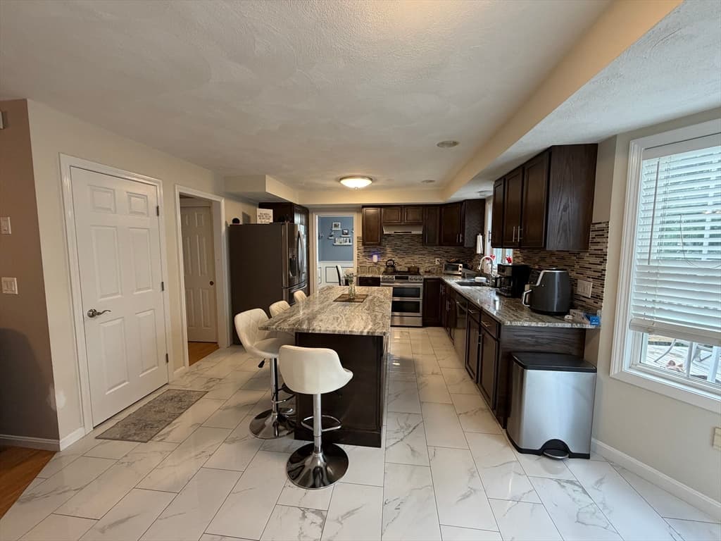 25 Winston Cir, Haverhill MA 01830 photo 11