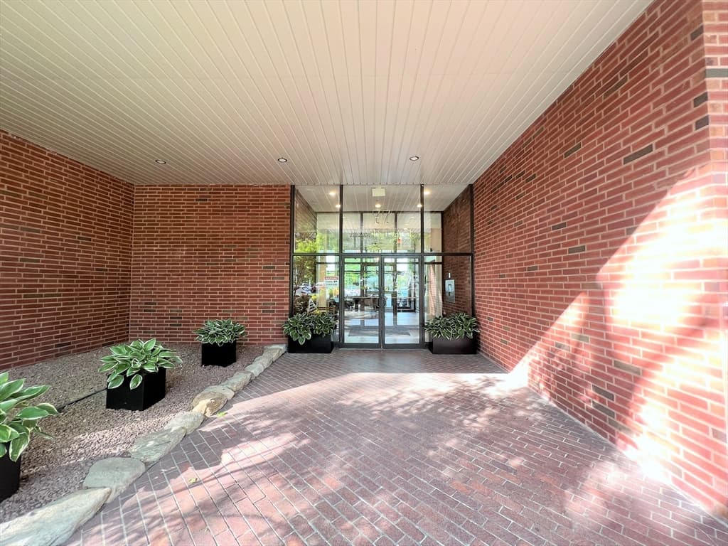 77 Adams St # 610, Quincy MA 02169 photo 2