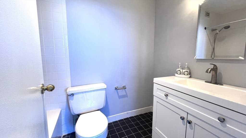 77 Adams St # 610, Quincy MA 02169 photo 20