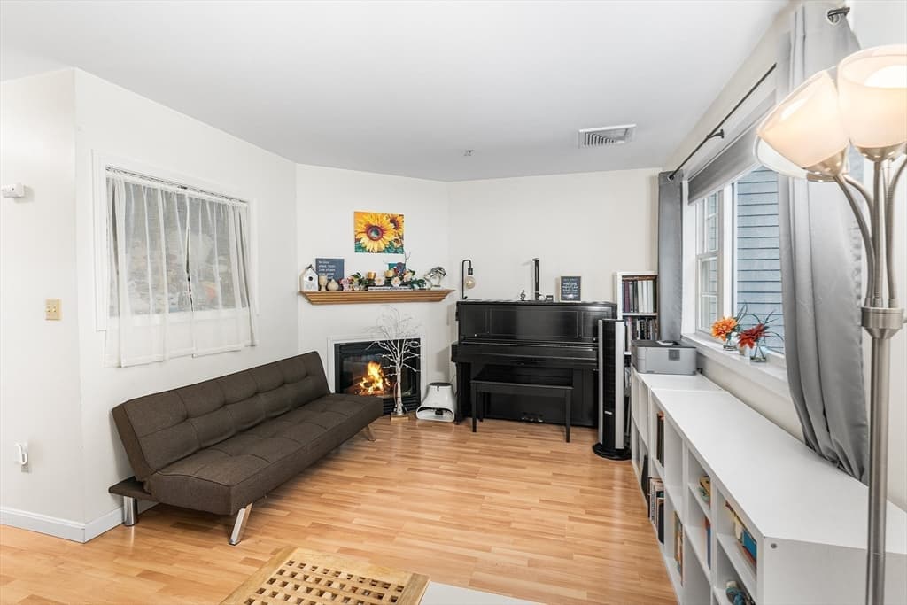 204 Lilac Meadows Way # 204, Ipswich MA 01938 photo 3