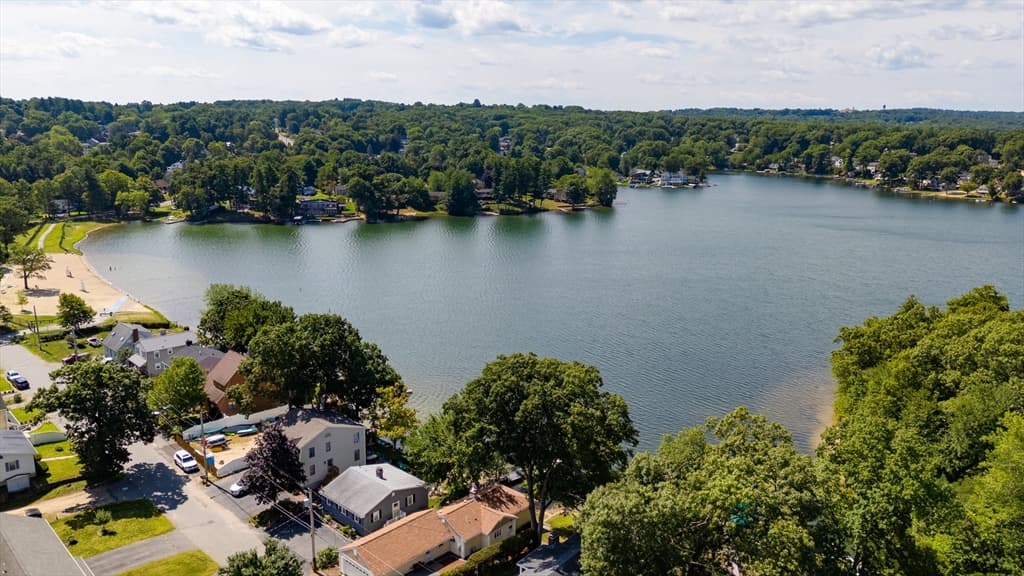 31 Lakeshore Dr, Hudson MA 01749 photo 3