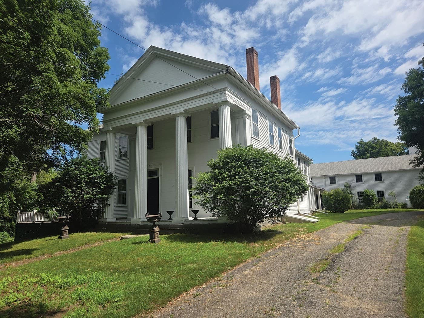 81 Barre Rd, Hardwick MA 01037