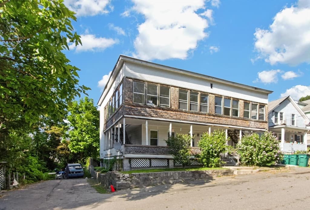 55 Elmwood Ave, Fitchburg MA 01420