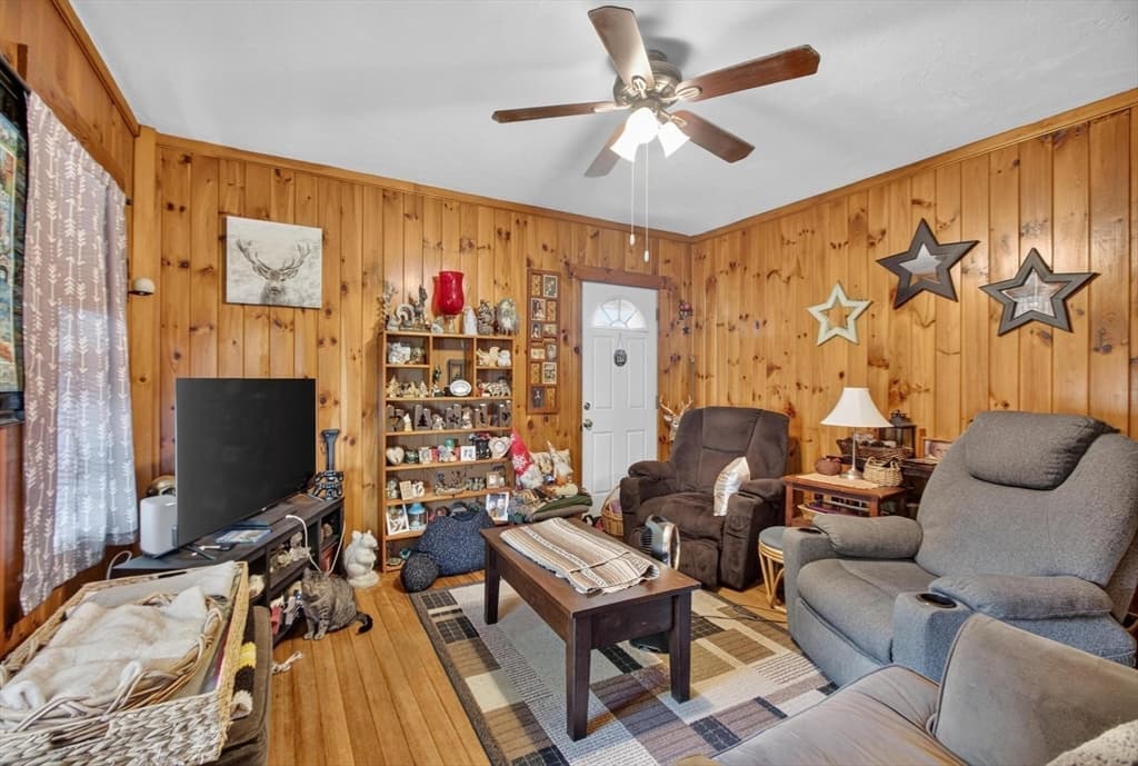 55 Elmwood Ave, Fitchburg MA 01420 photo 8