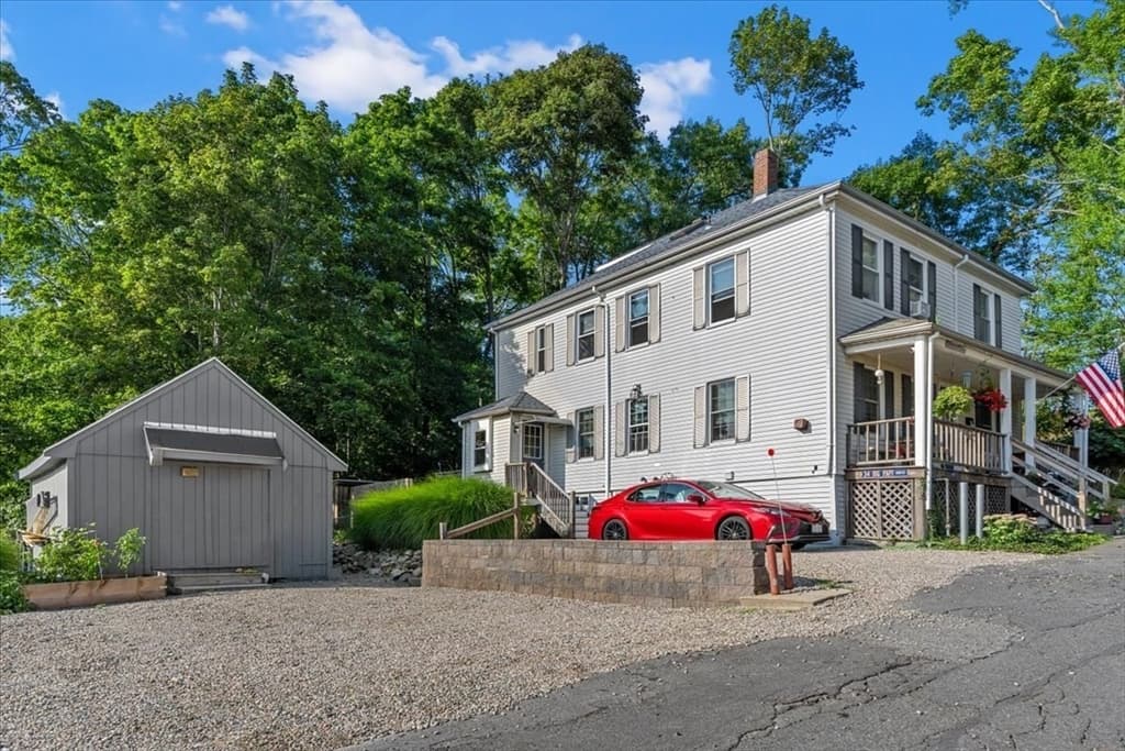 12 Magoni Ter, Plymouth MA 02360