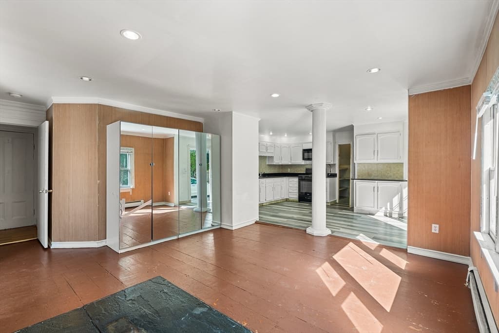 56 Park St, Hudson MA 01749 photo 6