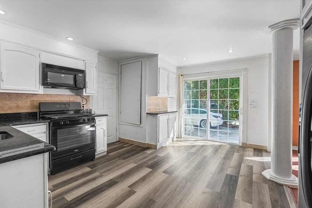 56 Park St, Hudson MA 01749 photo 7