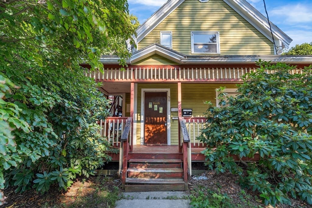 56 Park St, Hudson MA 01749 photo 3